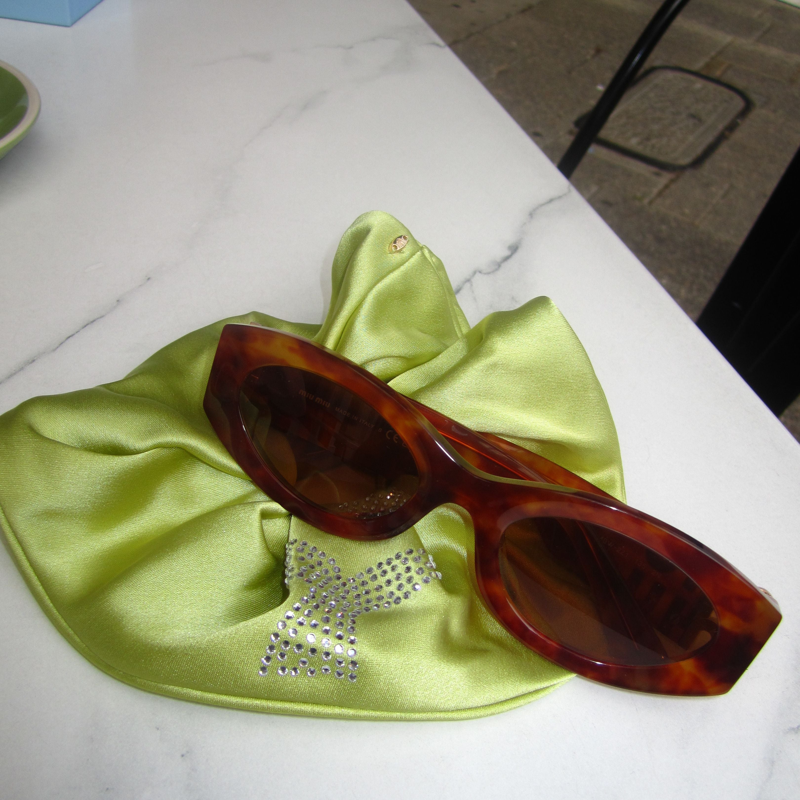 GREEN BUBBLES SCRUNCHIE