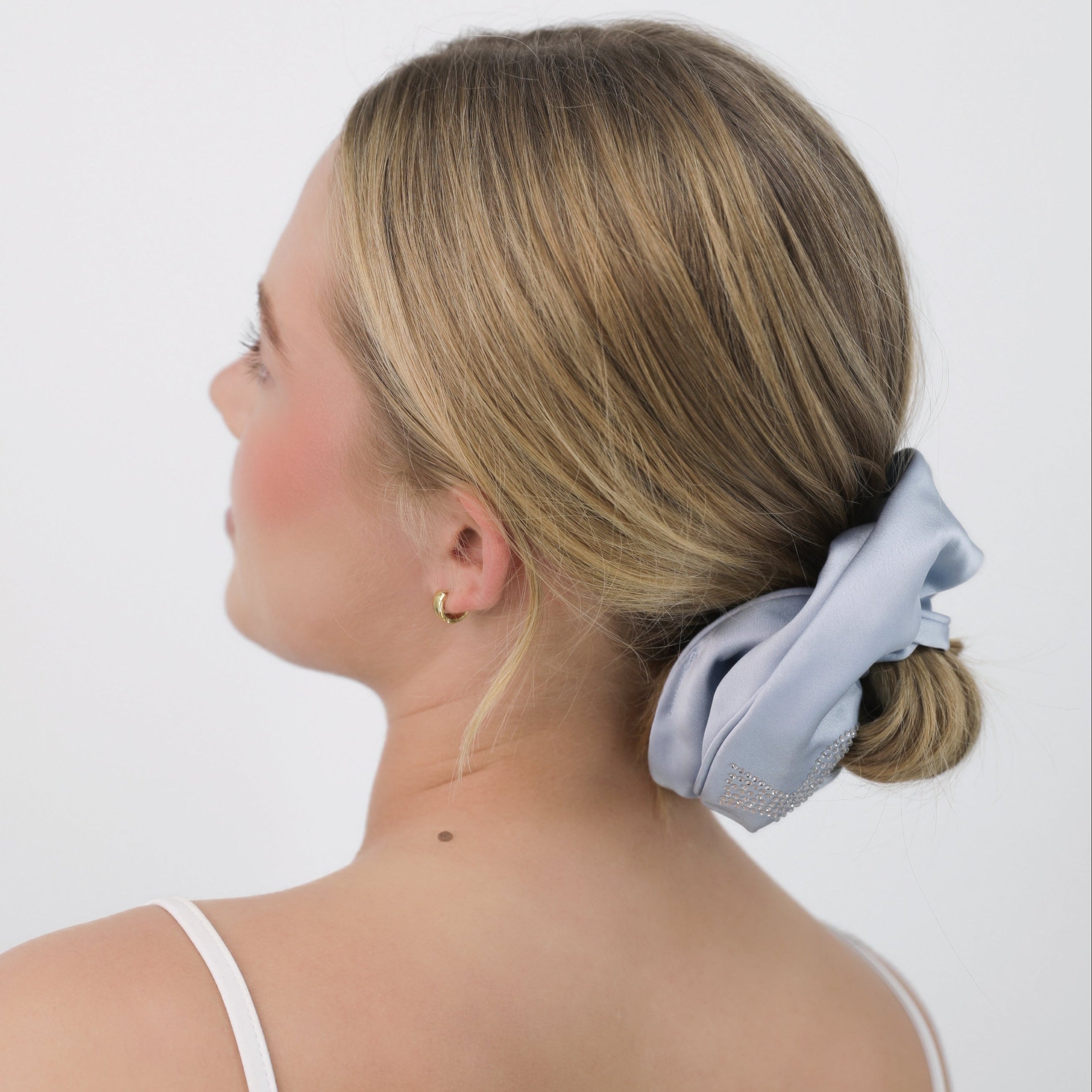 Luna Wave blue bubbles scrunchie 