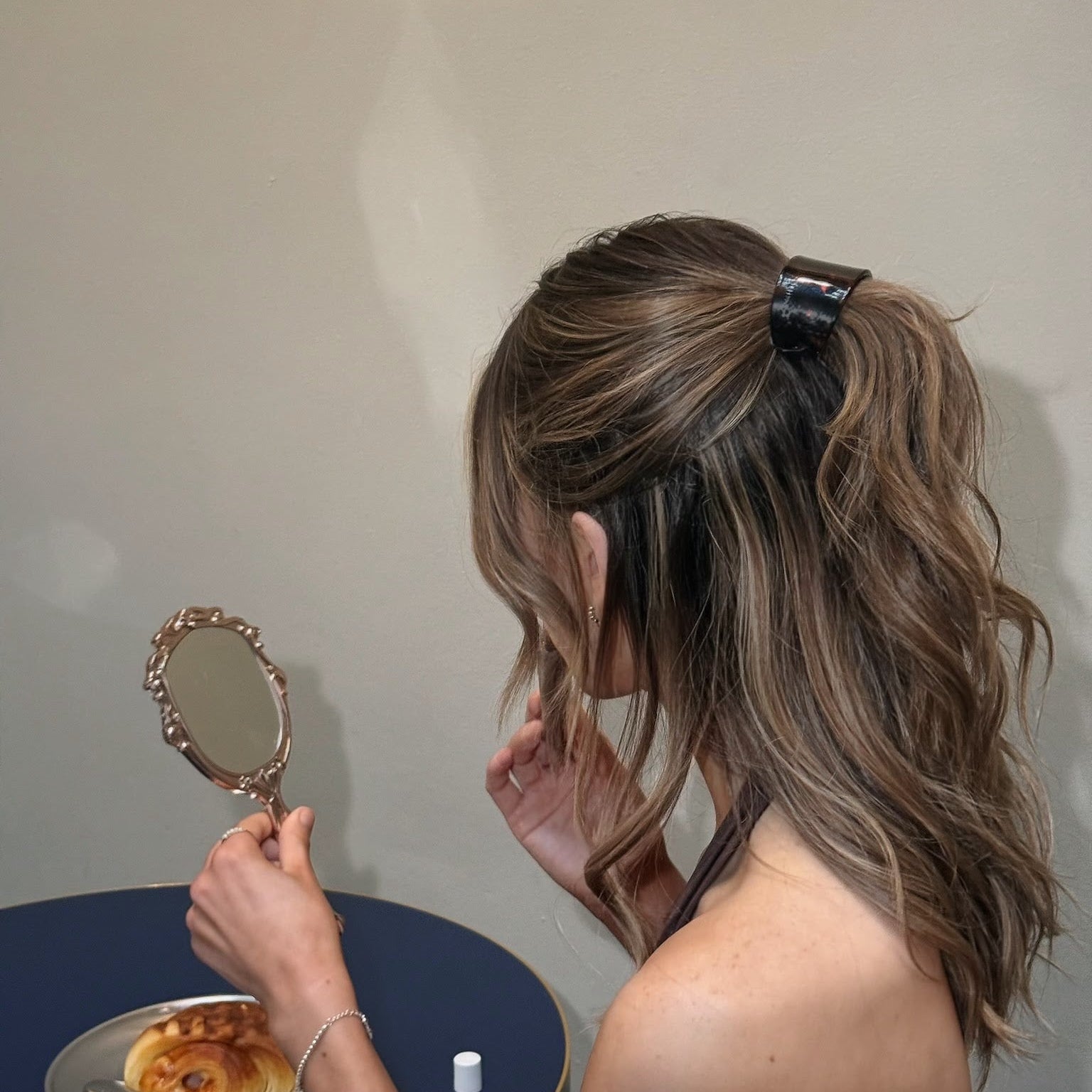 AMBER STARLET BARRETTE