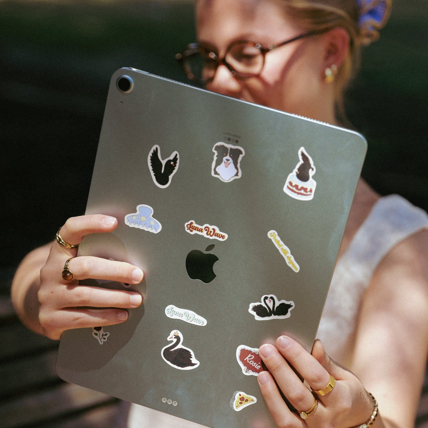 luna wave rosie stickers