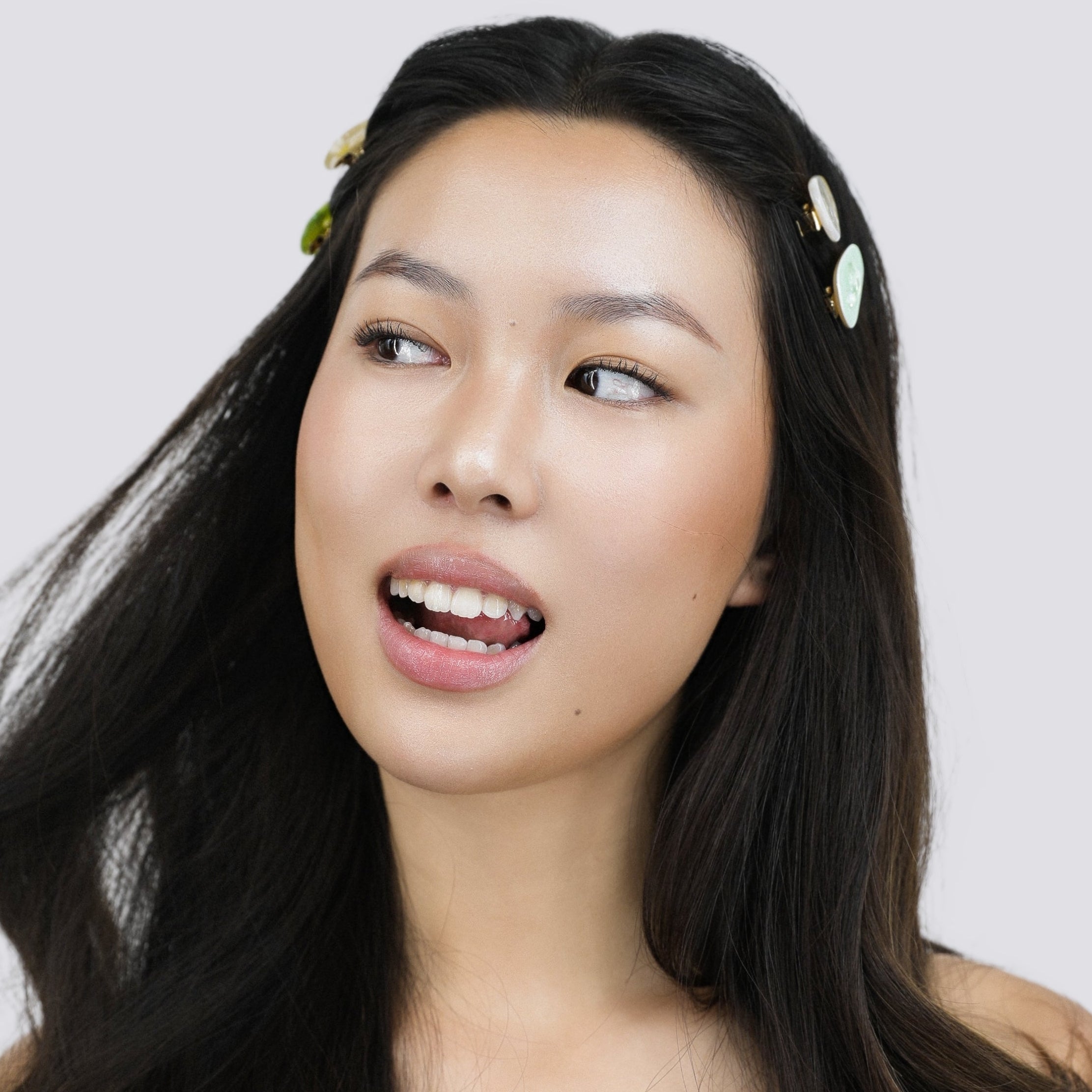 Luna Wave green meadow petite hair clips
